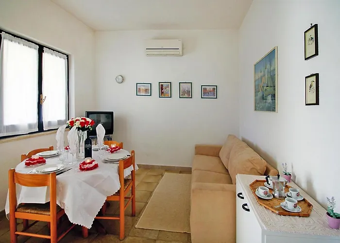 On Costa Rei Near White Beaches 公寓