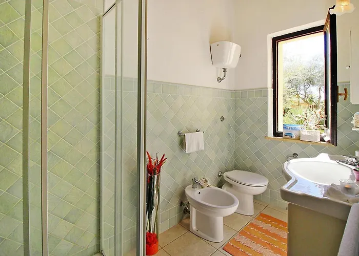 On Costa Rei Near White Beaches 蒙特奈